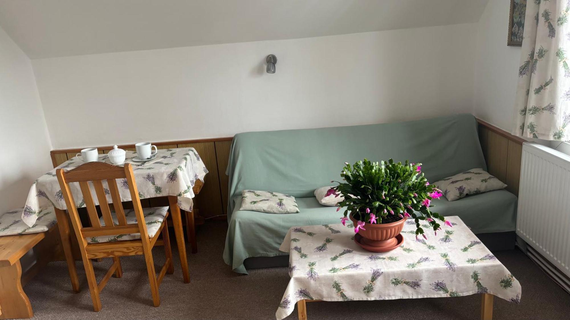 U Kobru Apartment ชปินด์เลอรูฟ มลิน ภายนอก รูปภาพ