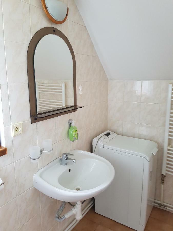 U Kobru Apartment ชปินด์เลอรูฟ มลิน ภายนอก รูปภาพ