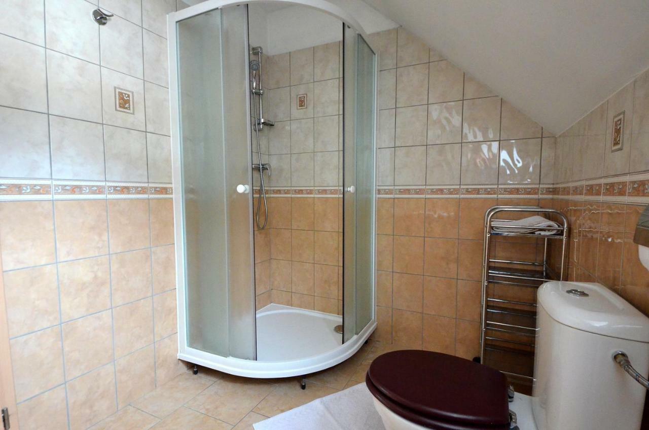 U Kobru Apartment ชปินด์เลอรูฟ มลิน ภายนอก รูปภาพ